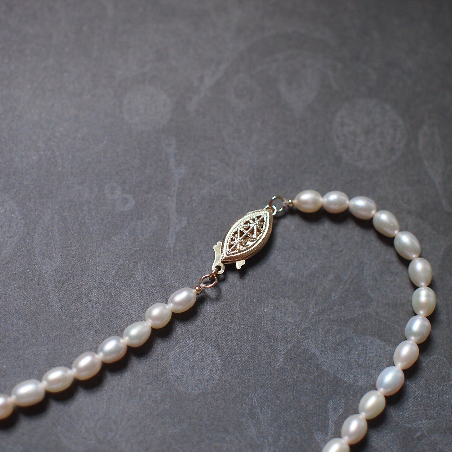 Fresh Water Pearl Necklace (4-5mm) // Pretty & Youthful // 14K Gold-filled