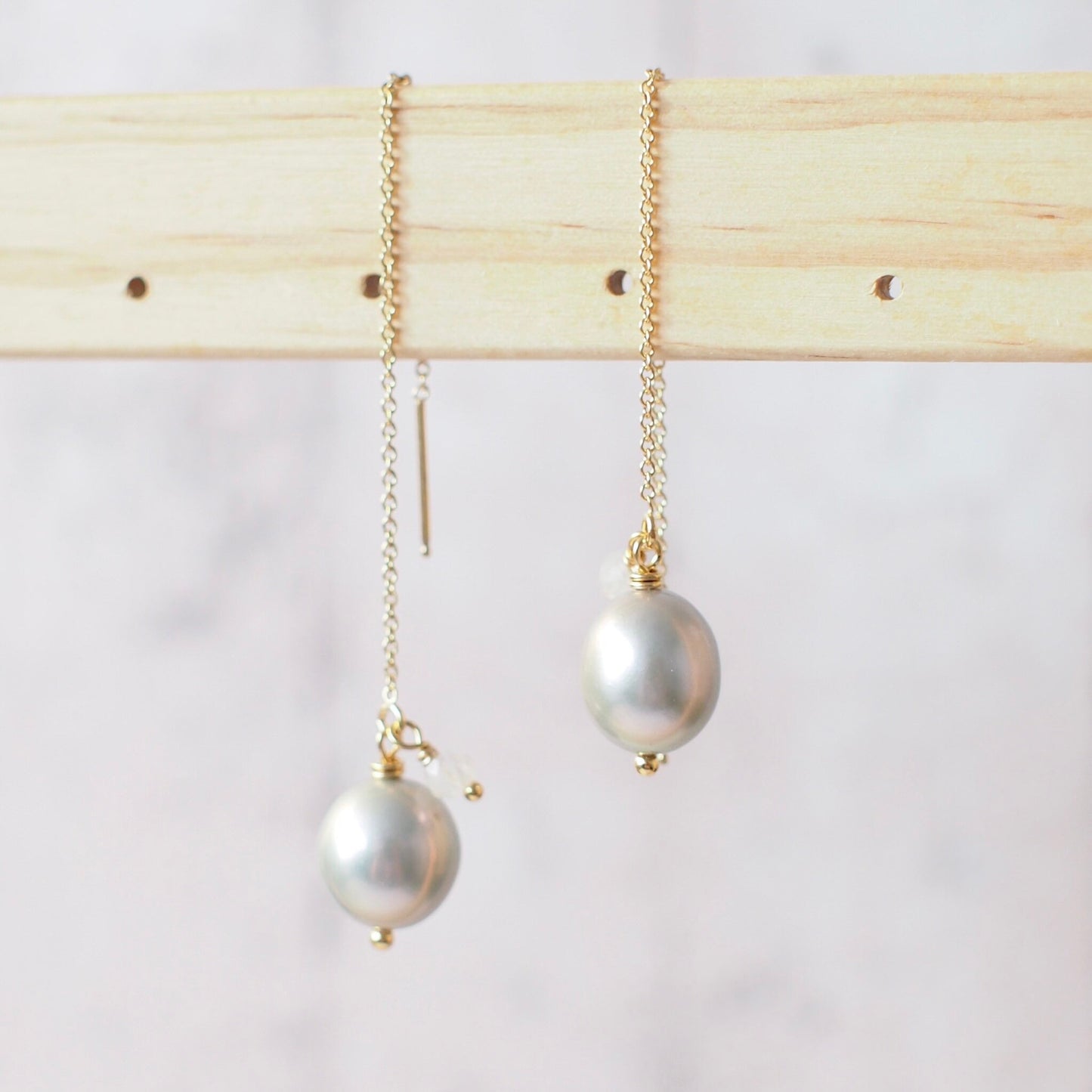 Silverish Gray Baroque Pearl Earrings // Simple Threader Earrings // 14K Gold-filled // Dangling Style // Graceful & Lovely