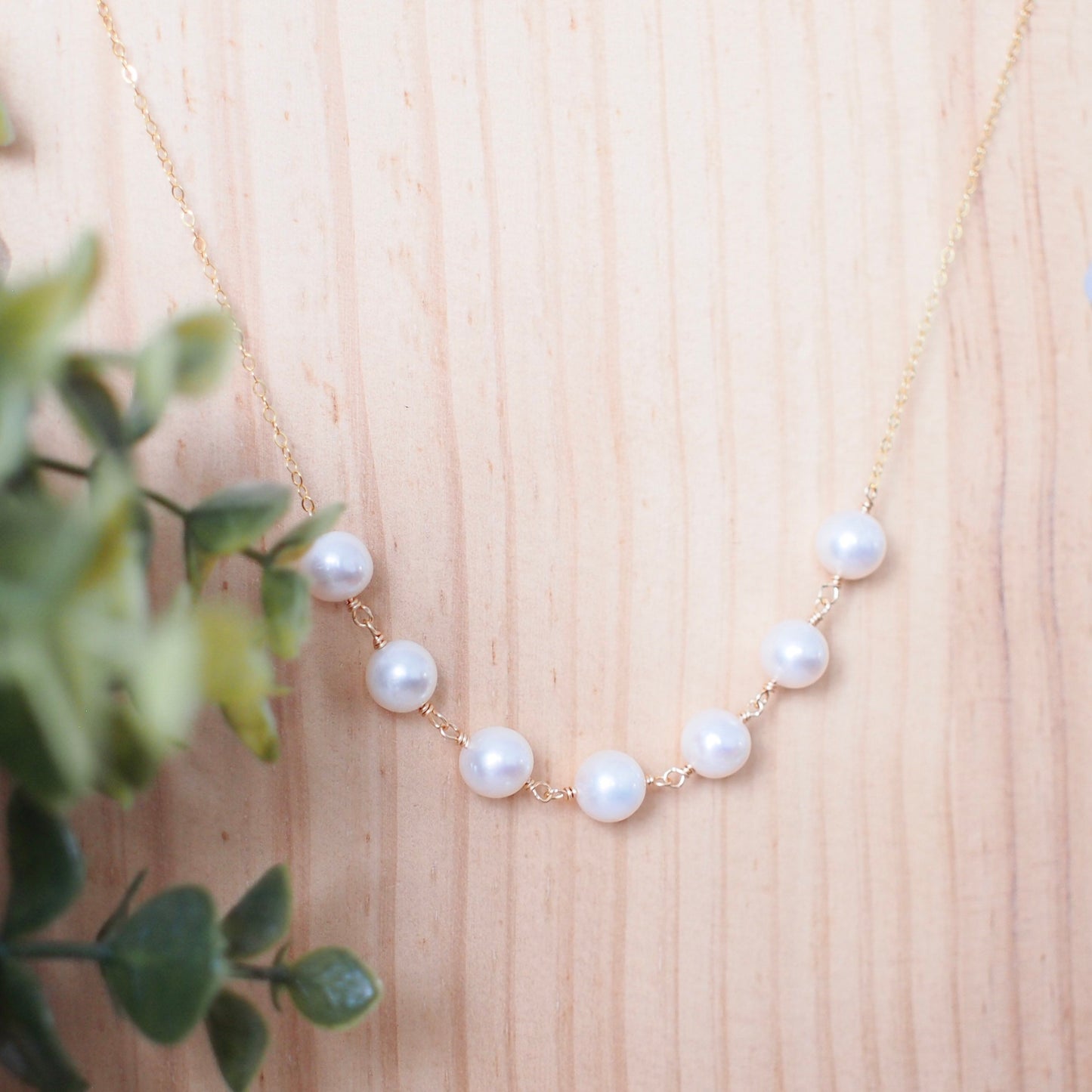 Fresh Water Pearl Necklace // Beautiful Lustre // 14K Gold-filled // Causal & Chic