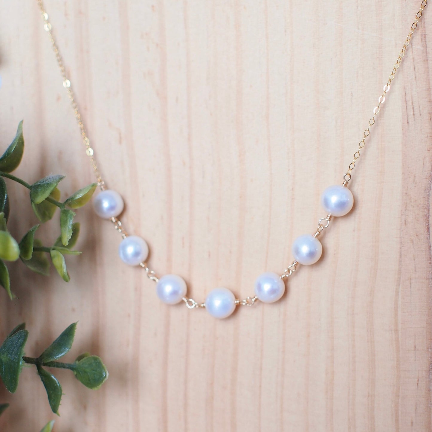 Fresh Water Pearl Necklace // Beautiful Lustre // 14K Gold-filled // Causal & Chic