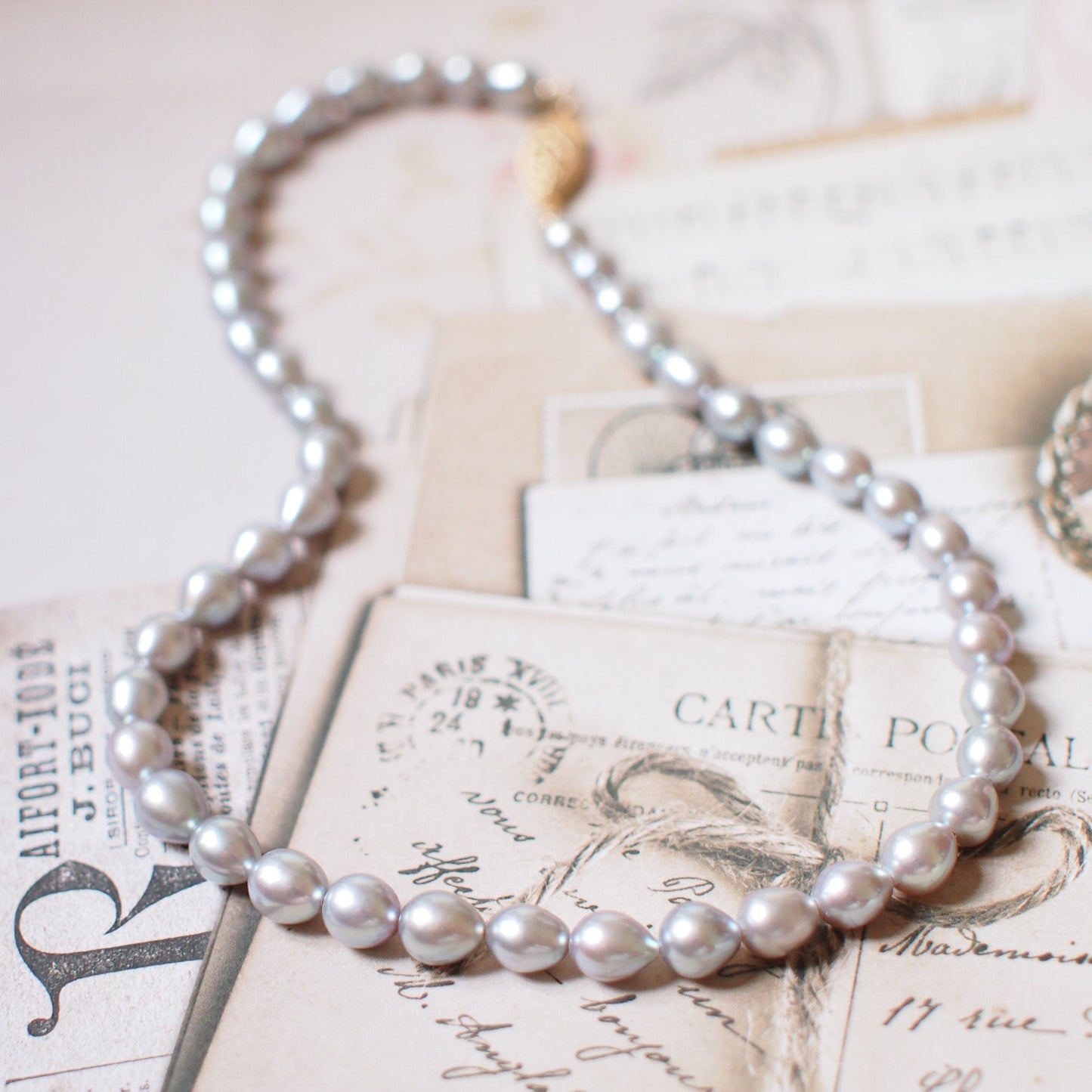 Gray Baroque Pearl Necklace // Beautiful Lustre // 14K Gold-filled // Chic and Modern