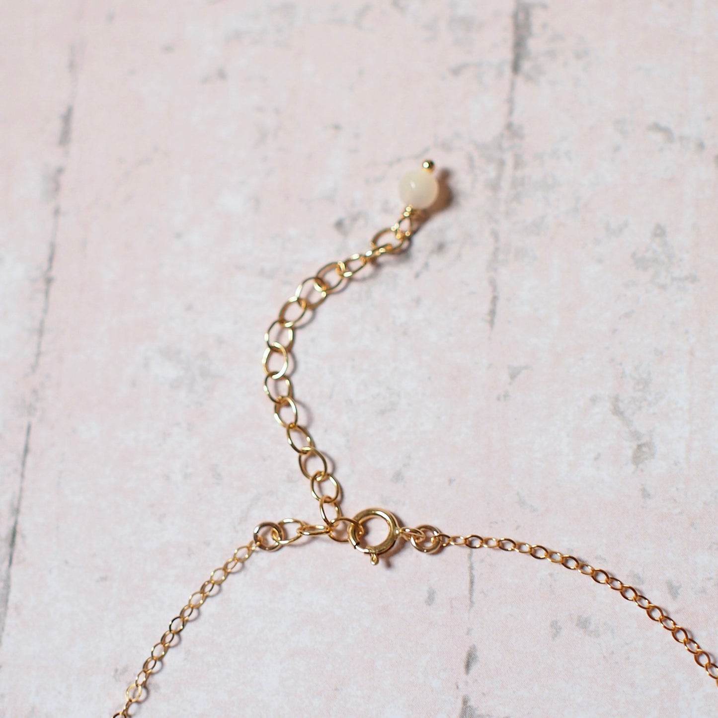 Fresh Water Pearl Floating Necklace // Natural Cream White // Simple & Chic // 14K Gold-filled