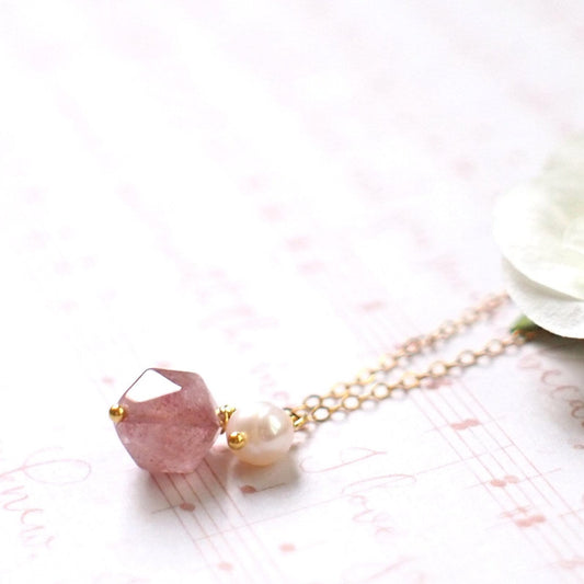 Strawberry Quartz x Pearl Necklace // Gem Stone Pendant // 14K Gold-filled // Romantic & Sweet