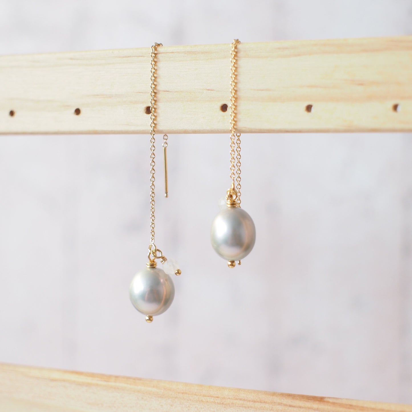 Silverish Gray Baroque Pearl Earrings // Simple Threader Earrings // 14K Gold-filled // Dangling Style // Graceful & Lovely