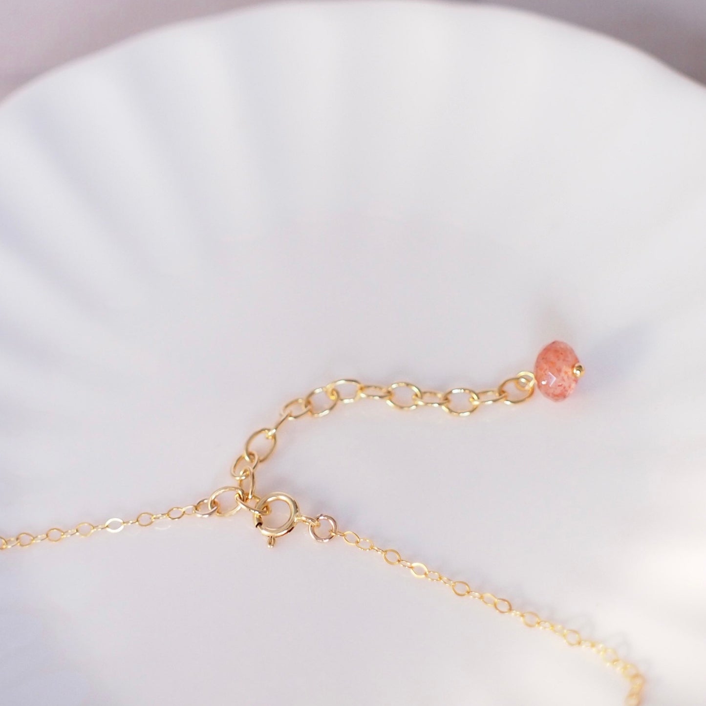Ombré Style Rondelle Necklace // 14K Gold-filled // Dainty & Stunning