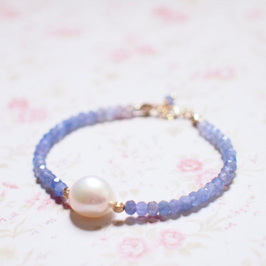 White Baroque Pearl x Tanzanite Bracelet // Graceful & Elegant // 14K Gold-filled
