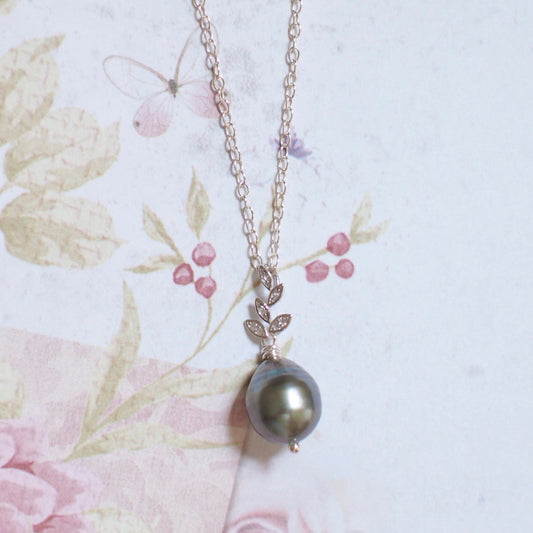 Tahitian Pearl Pendants // Platinum Gray // 925 Sterling Silver // Classic & Elegant
