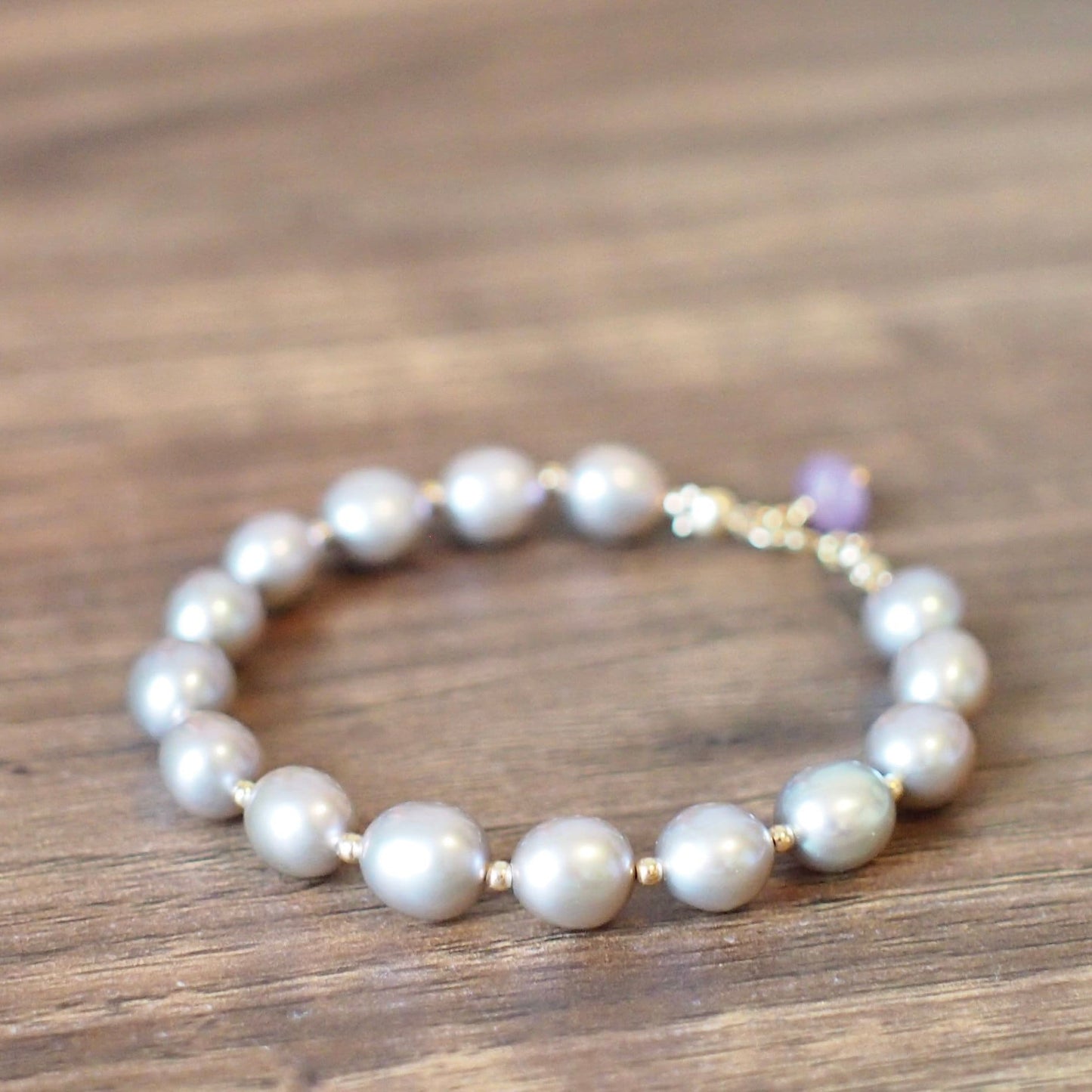Silverish Gray Baroque Pearl Bracelet // Silverish Gray // Elegant & Stunning // 14K gold-filled