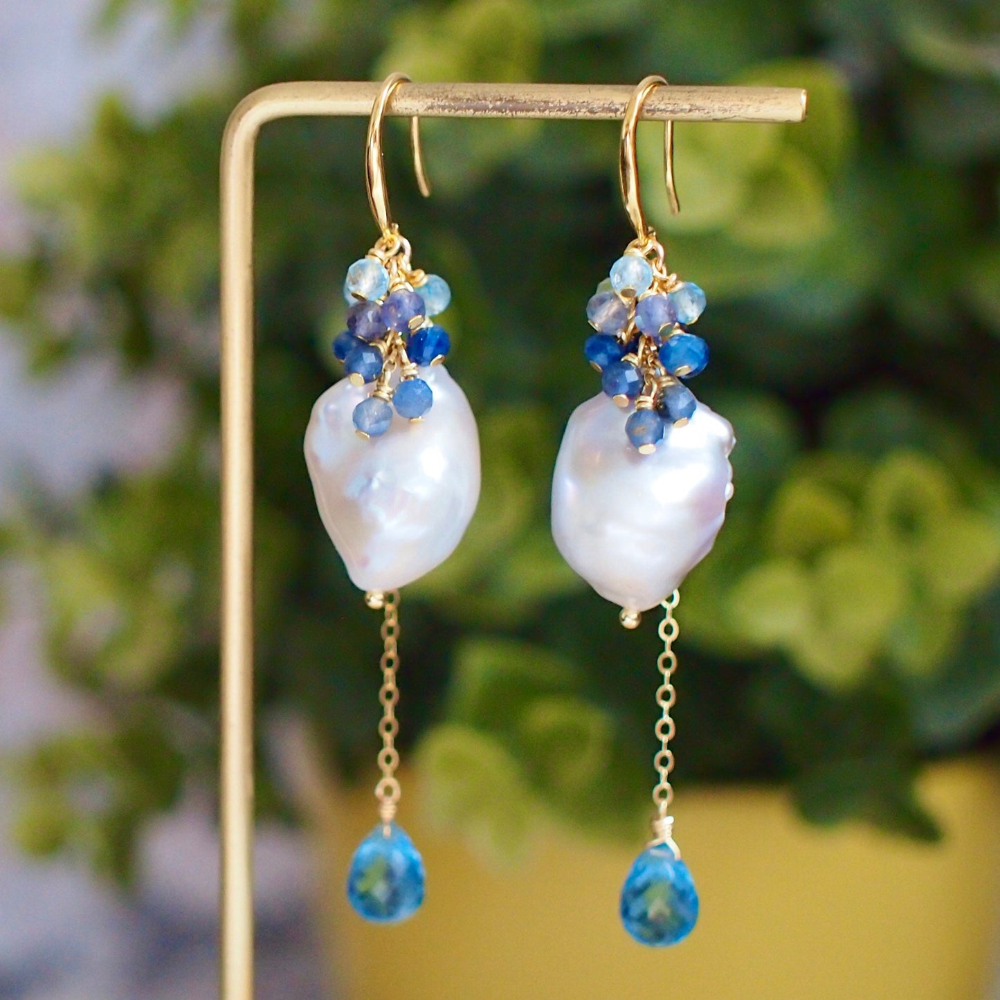 Baroque Pearl Earrings // Statement Earrings // Gems Cluster // 14K Gold-filled // Elegant & Charming