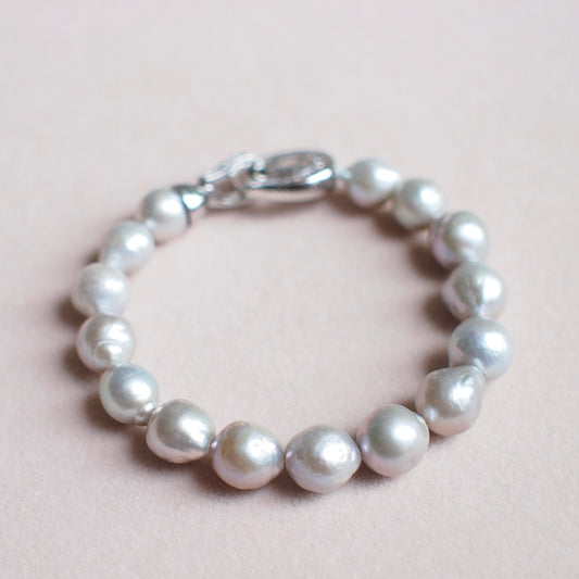 Silverish Gray Baroque Pearl Bracelet