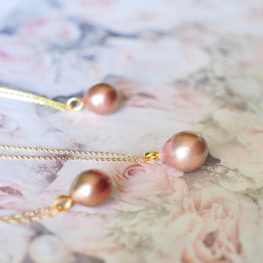 Edison Pearl Pendants // Natural Metallic Hue // Simple & Feminine // 18K Solid Gold