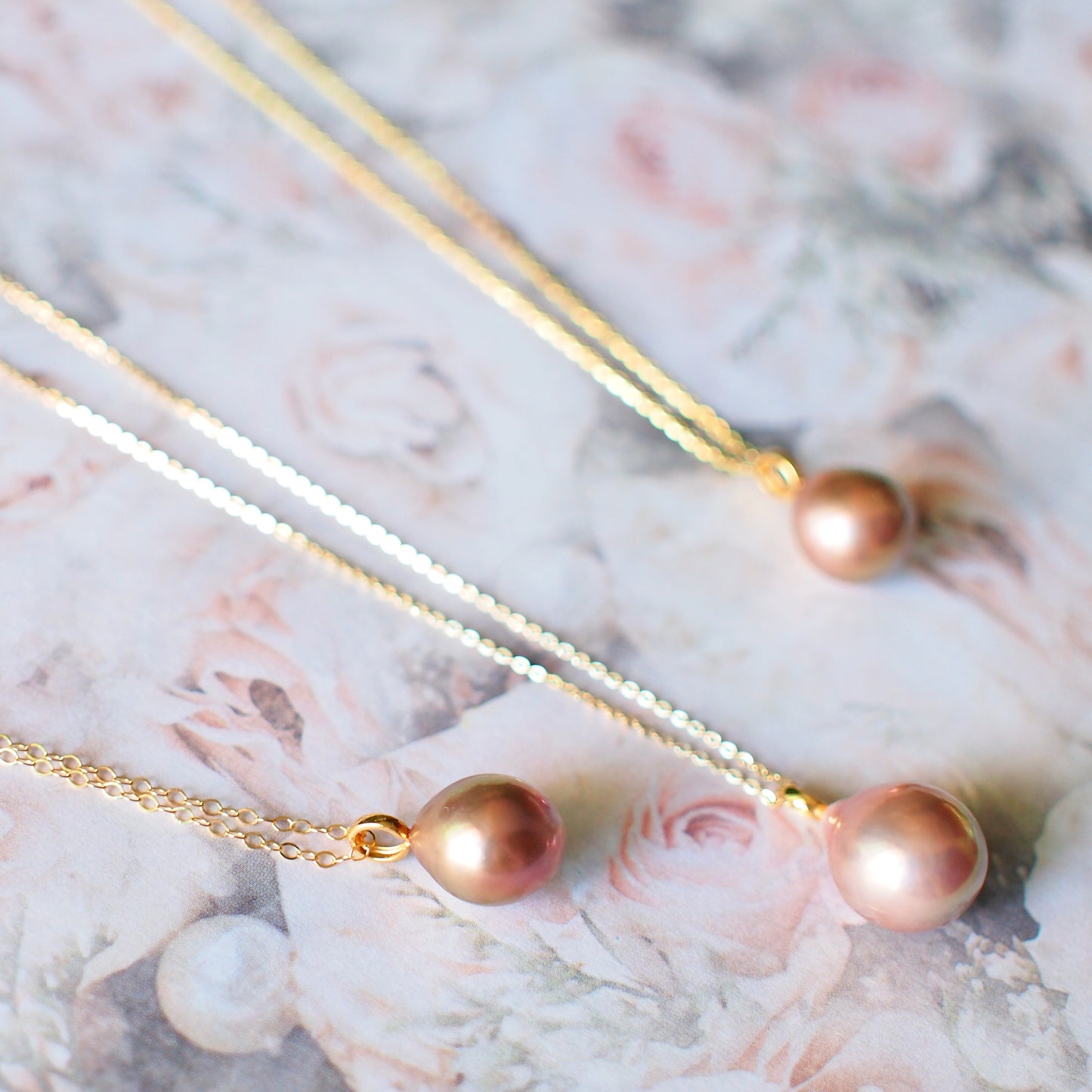 Edison Pearl Pendants // Natural Metallic Hue // Simple & Feminine // 18K Solid Gold