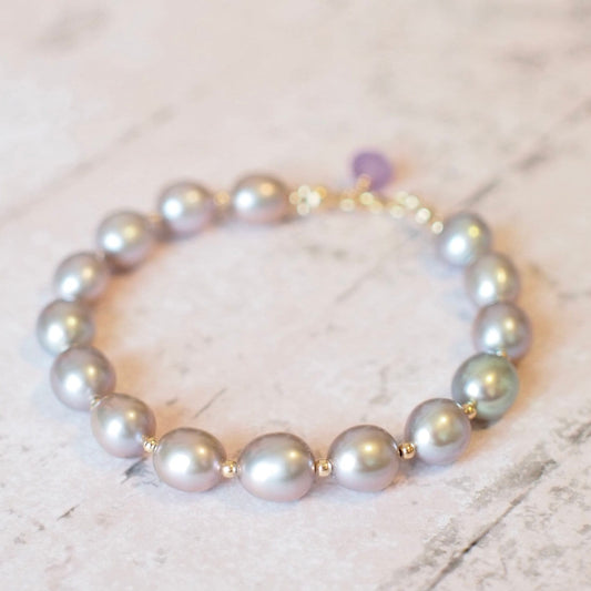 Silverish Gray Baroque Pearl Bracelet // Silverish Gray // Elegant & Stunning // 14K gold-filled