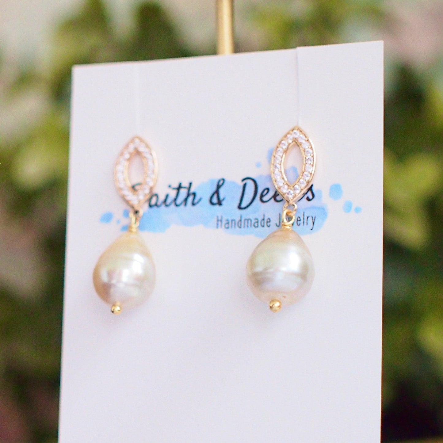 South Sea Pearl Earrings // Simple Earrings // Teardrop // Exceptional Lustre