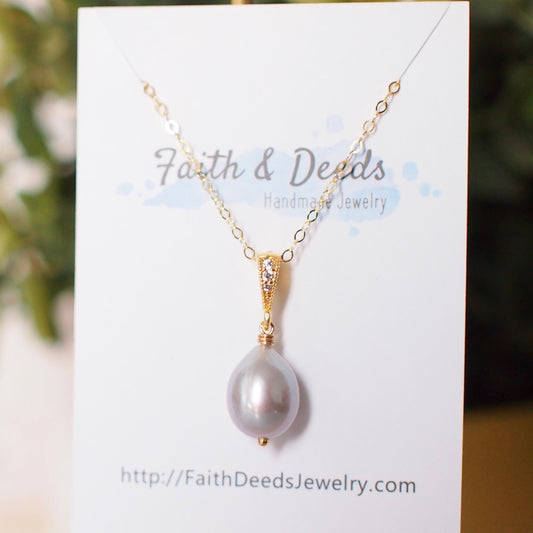 Gray Teardrop Pearl Pendant // 14K Gold-filled // Simple & Elegant