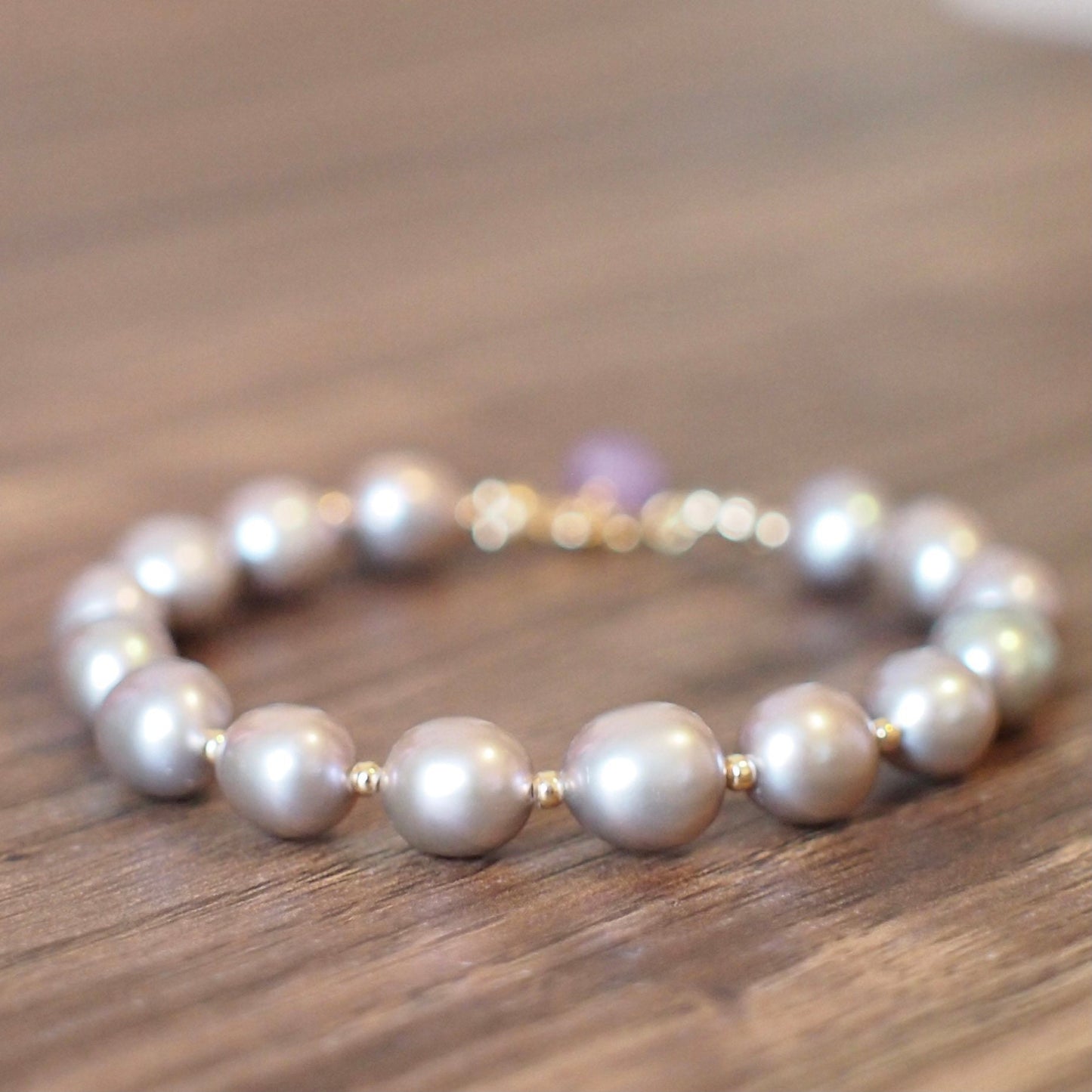 Silverish Gray Baroque Pearl Bracelet // Silverish Gray // Elegant & Stunning // 14K gold-filled
