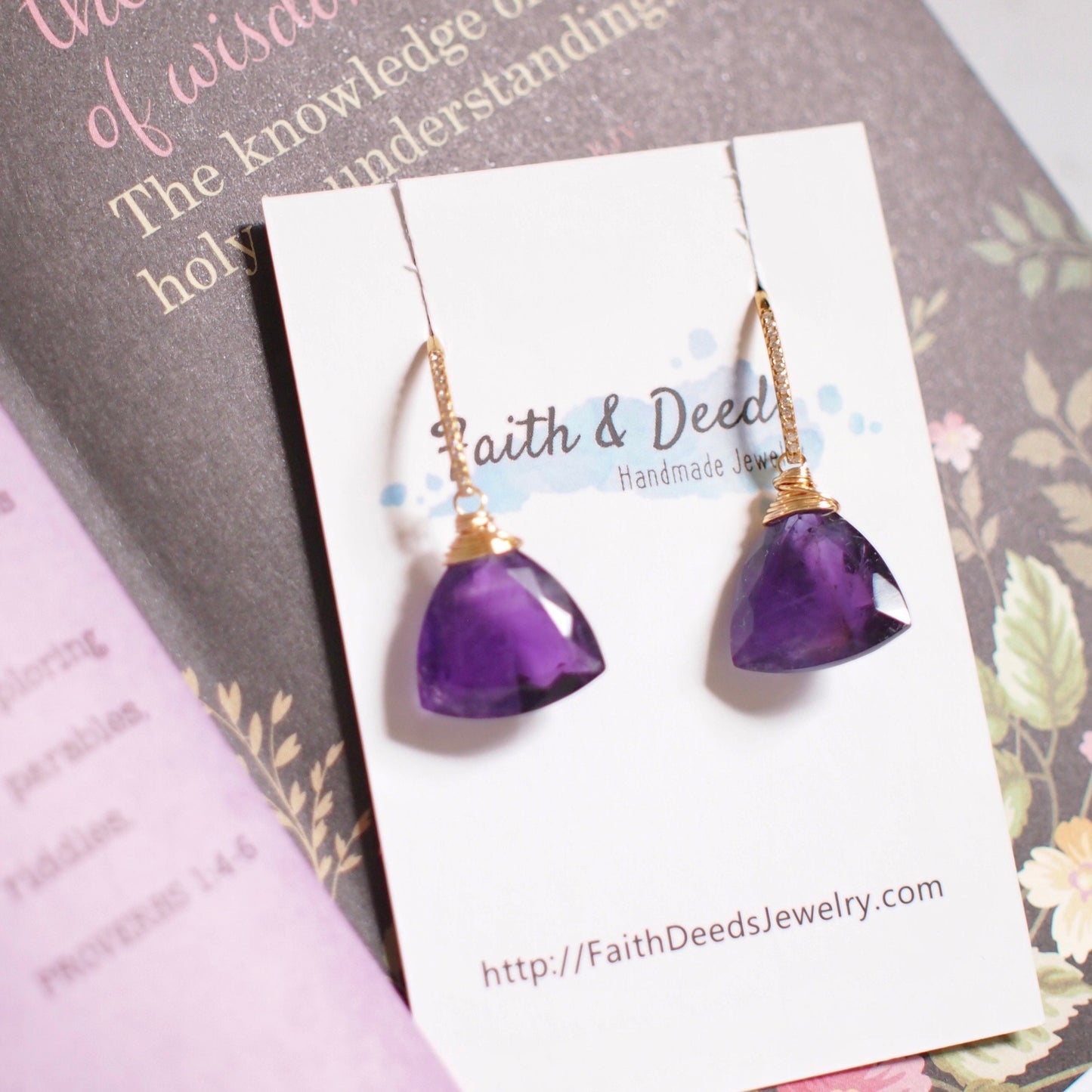 Gem Stone Earrings // Timeless Design // Sparkly & Elegant