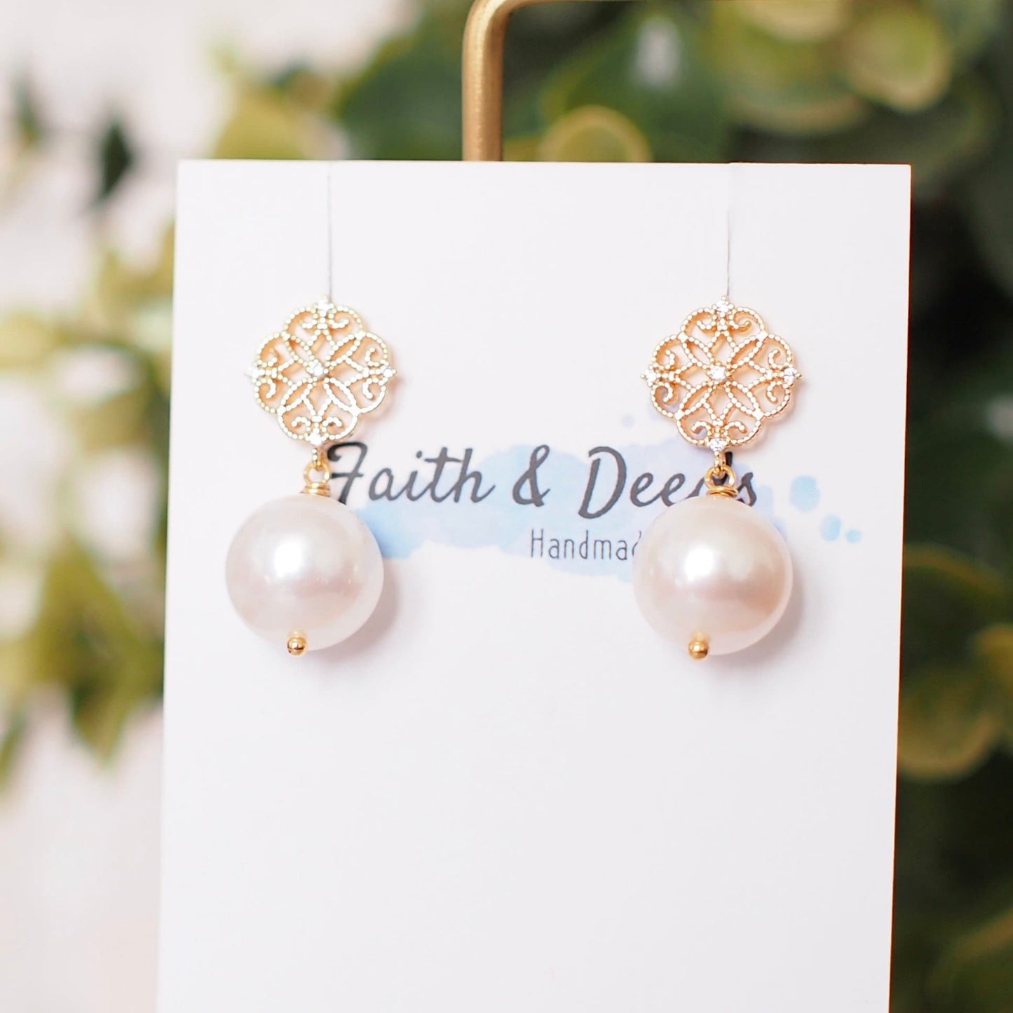 White Fresh Water Pearl Earrings // Simple Earrings // 14K Gold-filled // Elegant & Graceful