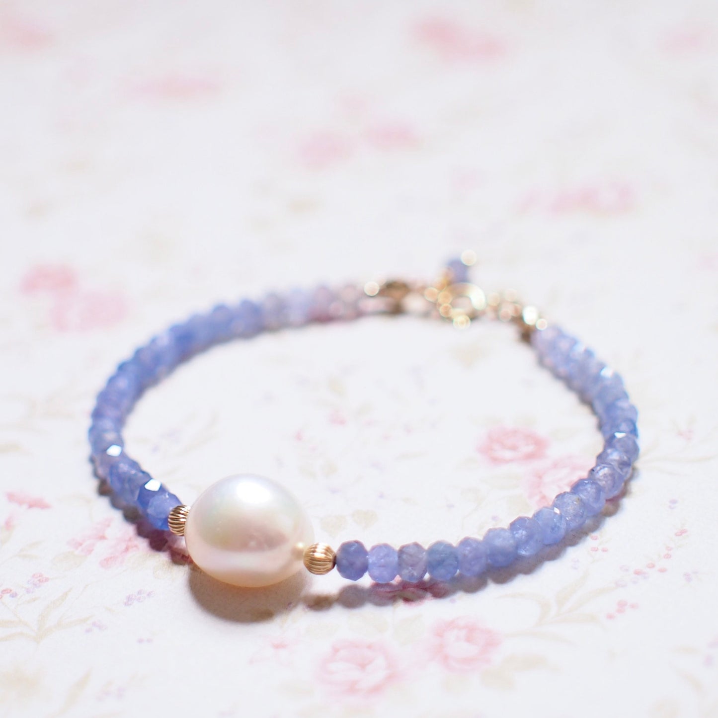 White Baroque Pearl x Tanzanite Bracelet // Graceful & Elegant // 14K Gold-filled