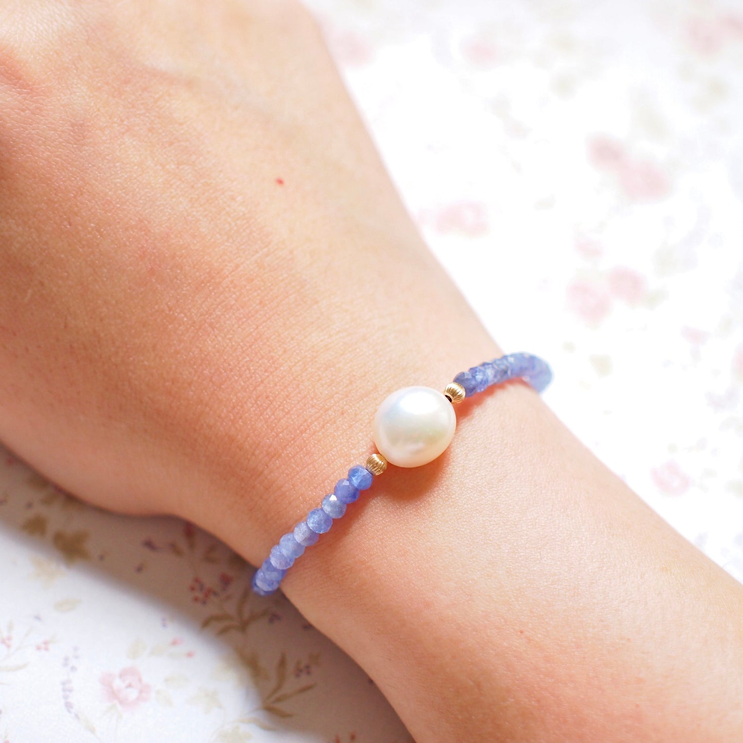 White Baroque Pearl x Tanzanite Bracelet // Graceful & Elegant // 14K Gold-filled