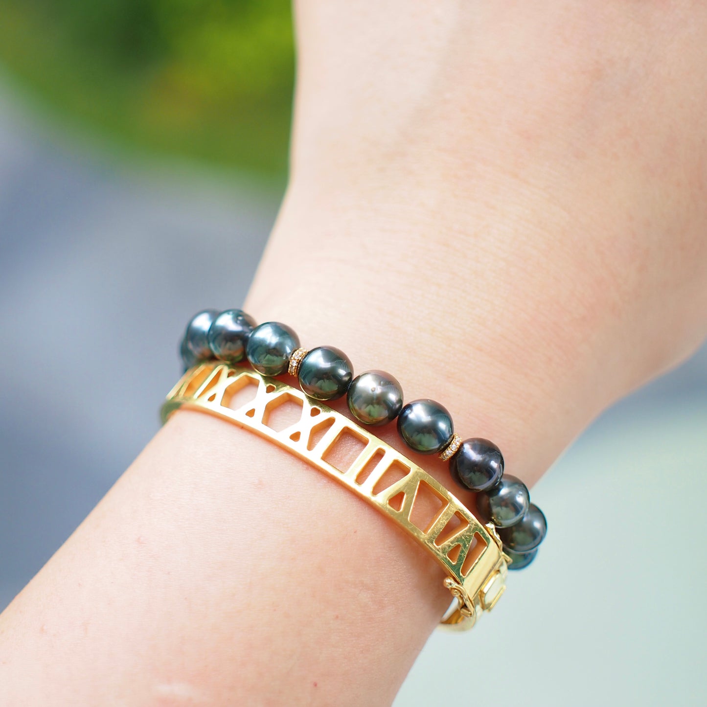 Tahitian Pearl Bracelet // Dark Peacock Green