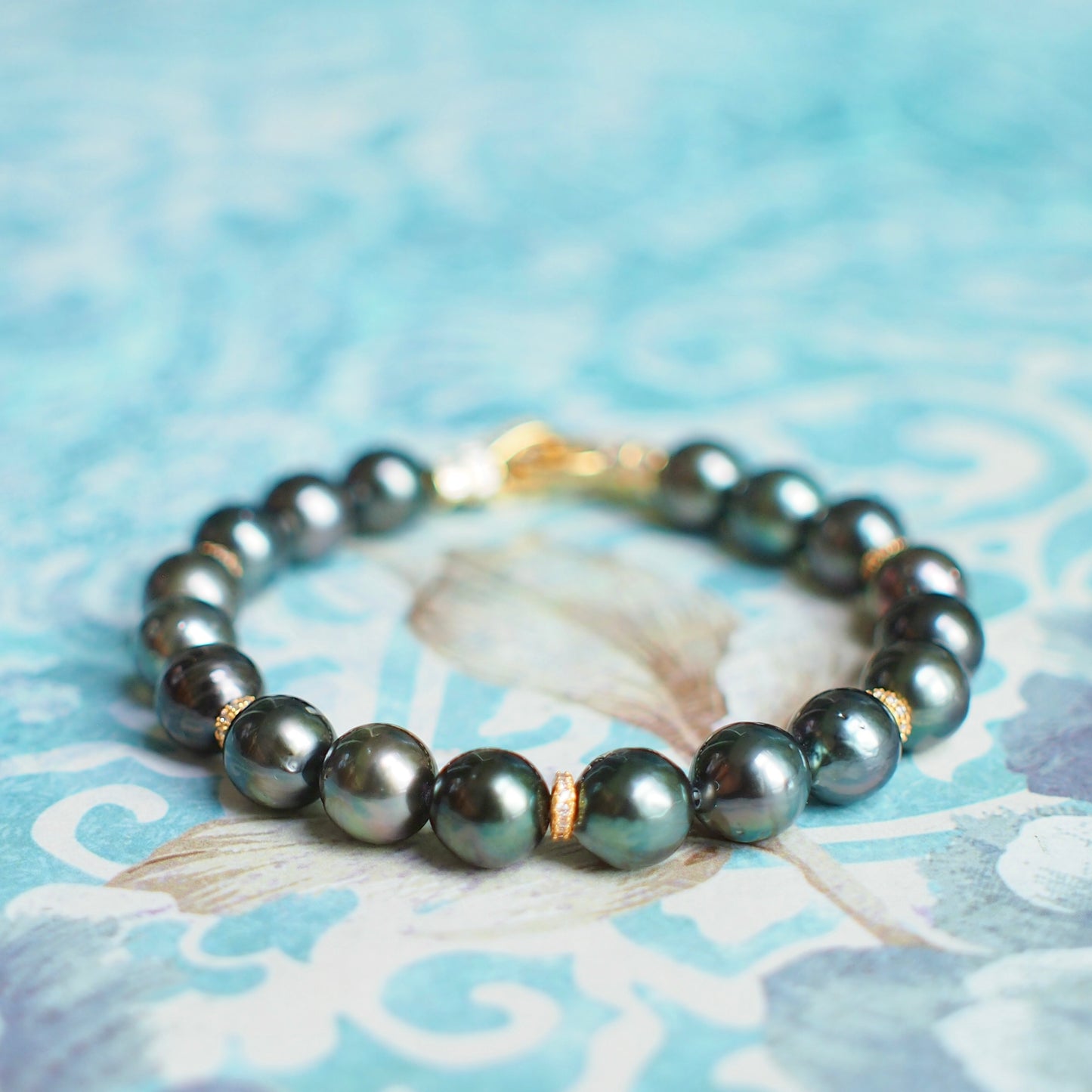 Tahitian Pearl Bracelet // Dark Peacock Green
