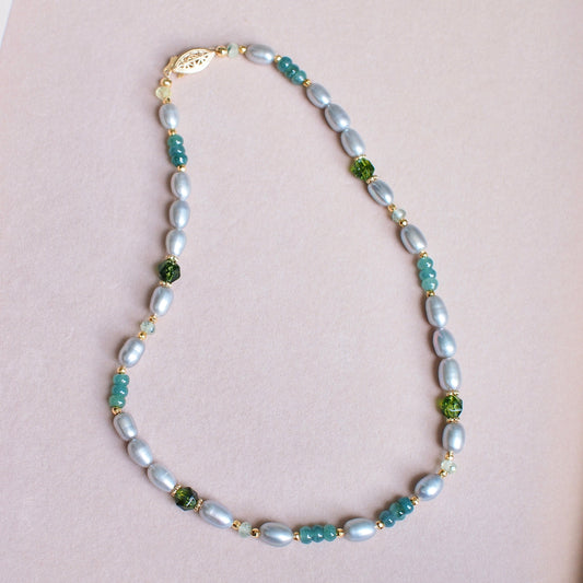 Gray Pearl x Jade Necklace // Peridot & Prehnite // Modern & Chic
