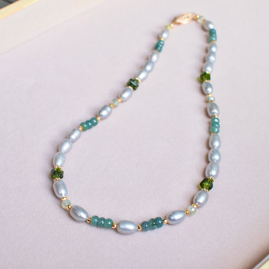 Gray Pearl x Jade Necklace // Peridot & Prehnite // Modern & Chic